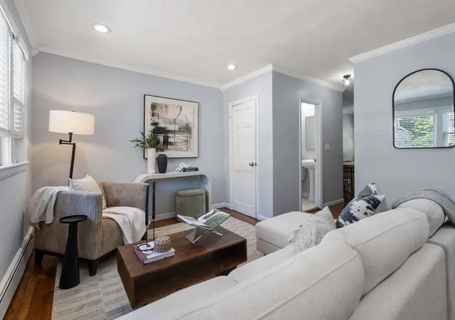 2nd image of 136 A Belgrade Ave, Roslindale, MA 02131 | MLS# 73559605