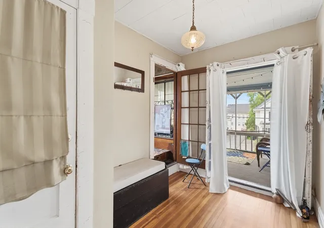 5th image of 207 Middlesex St, North Andover, MA 01845 | MLS# 73542466