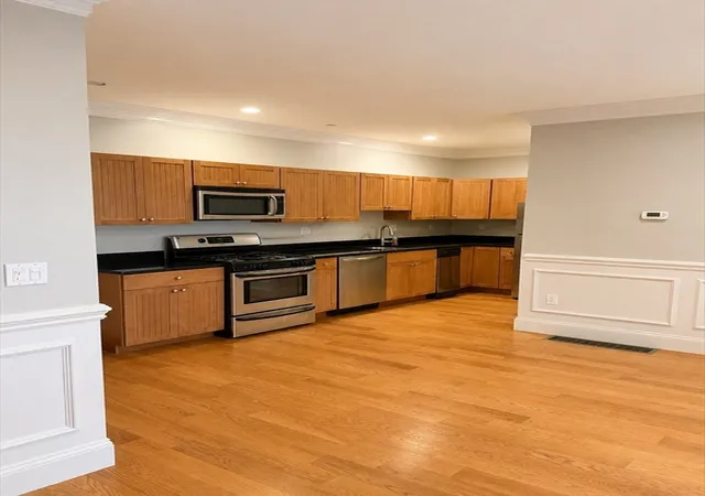 Listing Photo 4 - Condo for sale in building located at 138 W 9Th St, Boston, MA 02127 - Unit #2