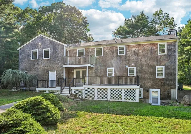 2nd image of 6 Susan Cir, Carver, MA 02330 | MLS# 73548350