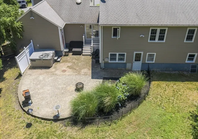 3rd image of 11 Baker Street, Halifax, MA 02338 | MLS# 73548672