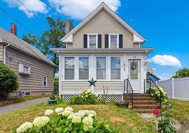 2nd image of 104 Fisher St, North Attleboro, MA 02760 | MLS# 73553128