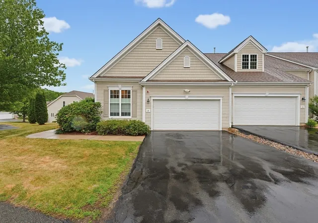 Homes for sale in Grafton, MA | 74 Buttercup Lane #74, Grafton, MA 01560 | MLS# 73541142