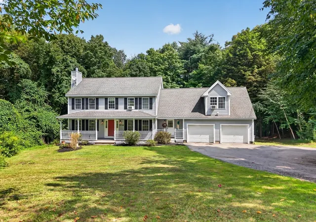 4th image of 1036 Pleasant Street, Leominster, MA 01453 | MLS# 73568076