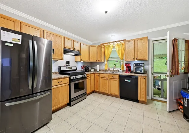 Homes for sale in Chicopee, MA | 83 Buckley Blvd, Chicopee, MA 01020