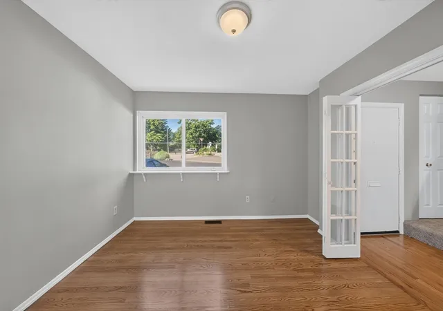 5th image of 1 Charles St #A, Reading, MA 01867 | MLS# 73559732
