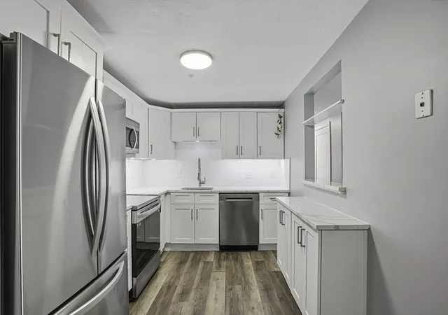 4th image of 26 Williamsburg Ct #12, Shrewsbury, MA 01545 | MLS# 73530118