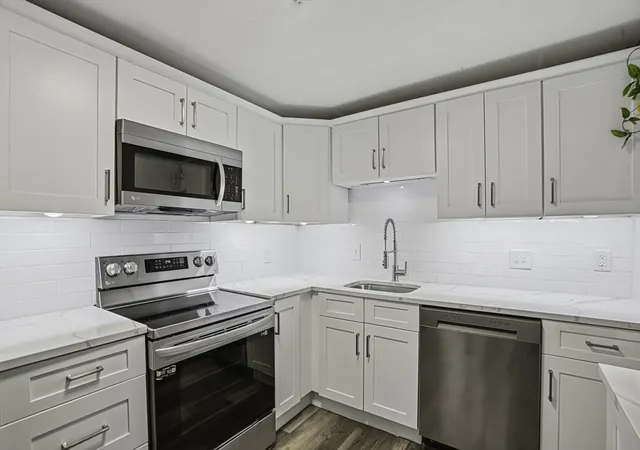 5th image of 26 Williamsburg Ct #12, Shrewsbury, MA 01545 | MLS# 73530118