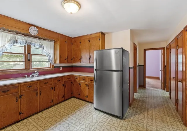 2nd image of 25 Starr, Leominster, MA 01453 | MLS# 73559868