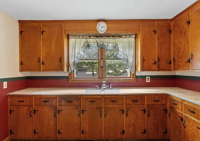 3rd image of 25 Starr, Leominster, MA 01453 | MLS# 73559868