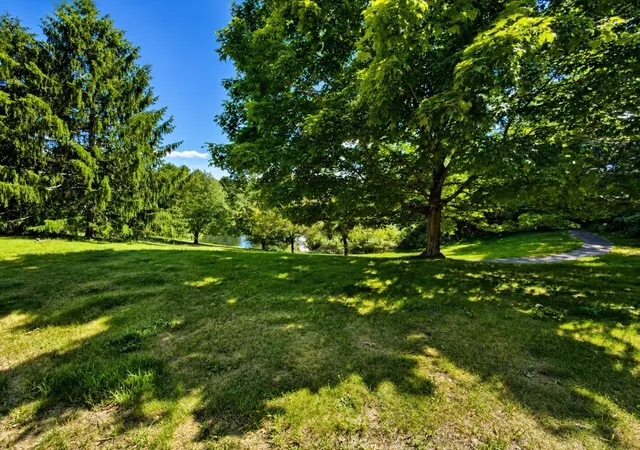 2nd image of 15 Fiske Pond Rd, Holliston, MA 01746 | MLS# 73554651
