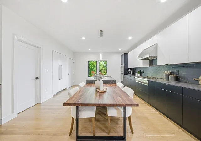 4th image of 284 Webster St, Newton, MA 02466 | MLS# 73516442