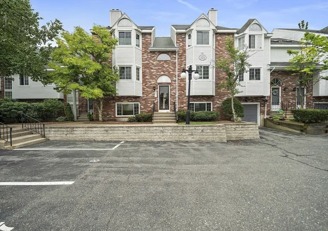 30th image of 171 Tall Oaks Dr #F, South Weymouth, MA 02190 | MLS# 73563832