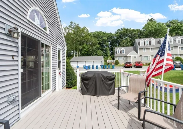 Photo 4 of Sale Pending at 77 Merrimack Meadows Ln #77, Tewksbury, MA 01876 | MLS# 73558931 | Listing updated on 2026-10-07
