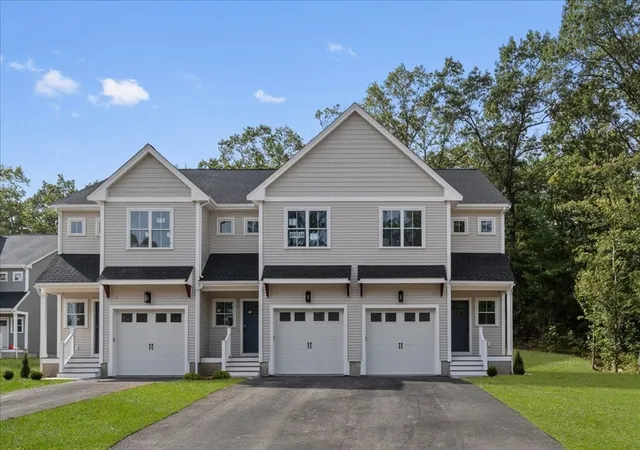1st image of 92 Uncas Avenue #2, Franklin, MA 02038 | MLS# 73550728