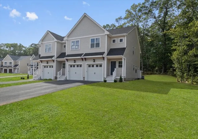 27th image of 92 Uncas Avenue #2, Franklin, MA 02038 | MLS# 73550728