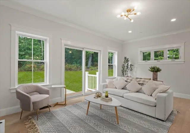 5th image of 92 Uncas Avenue #2, Franklin, MA 02038 | MLS# 73550728