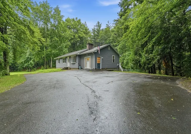 3rd image of 226 Plumtree Rd, Sunderland, MA 01375 | MLS# 73546515