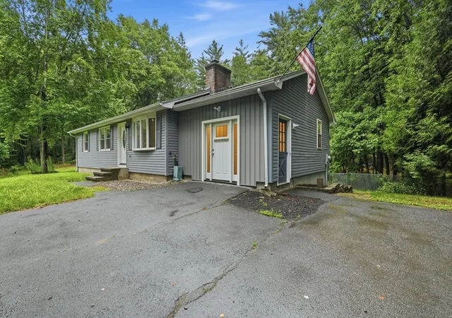 4th image of 226 Plumtree Rd, Sunderland, MA 01375 | MLS# 73546515