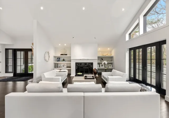 4th image of 44 Meadowbrook Road, Weston, MA 02493 | MLS# 73511241