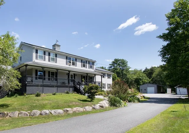 2nd image of 511 Old Fall River Rd, Dartmouth, MA 02747 | MLS# 73566950