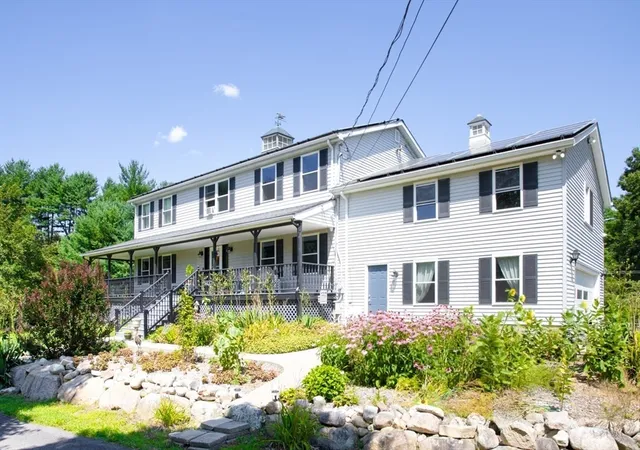 3rd image of 511 Old Fall River Rd, Dartmouth, MA 02747 | MLS# 73566950