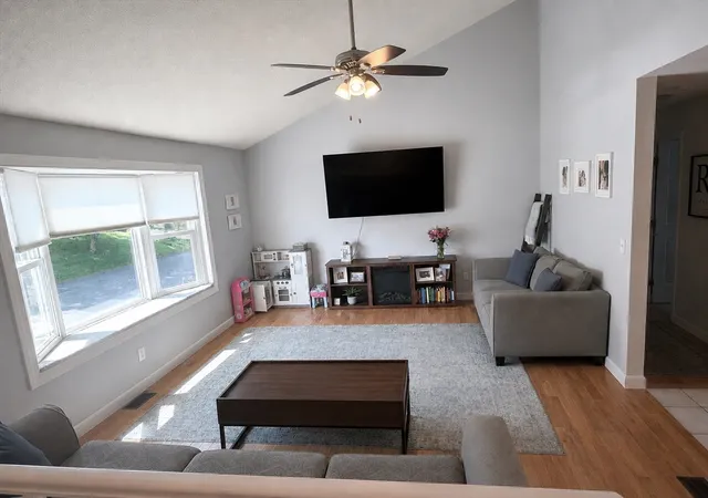 4th image of 24 Montclair St, Chicopee, MA 01013 | MLS# 73561512