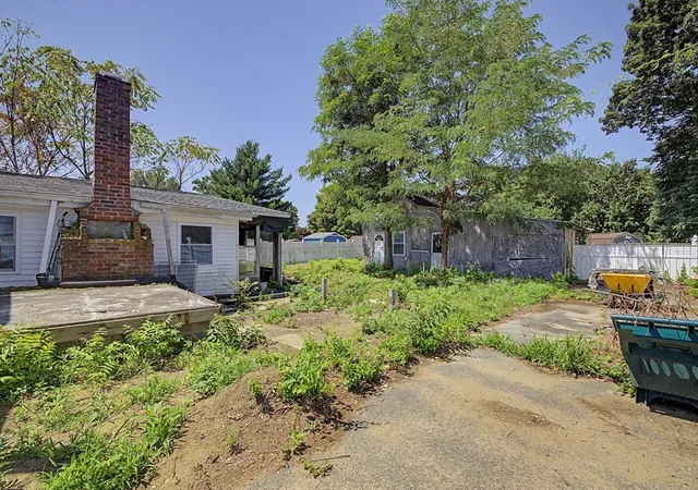 Homes for sale in Chicopee, MA | 16 Berger Street, Chicopee, MA 01020 | MLS# 73545486