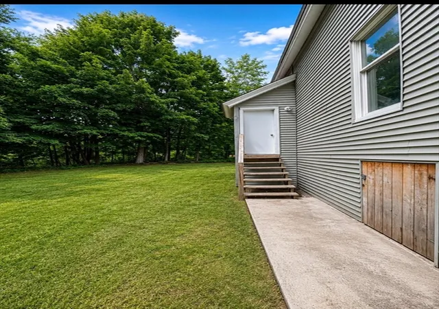 2nd image of 26 Maple St, Athol, MA 01331 | MLS# 73551915