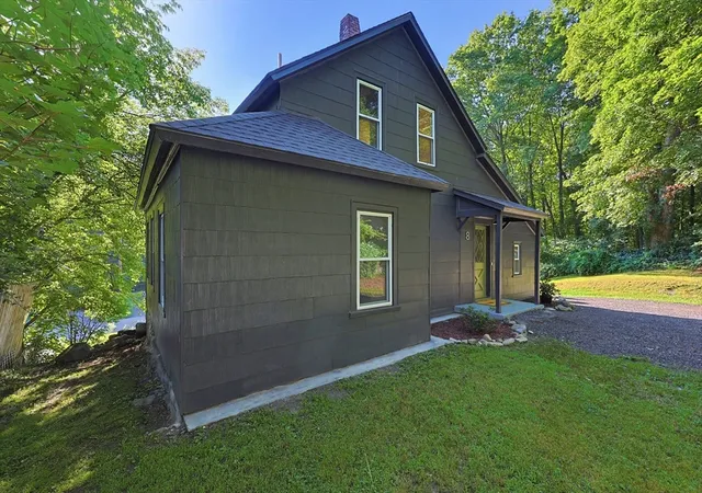 Homes for sale in Webster, MA | 8 Mount Pleasant St, Webster, MA 01570 | MLS# 73547780