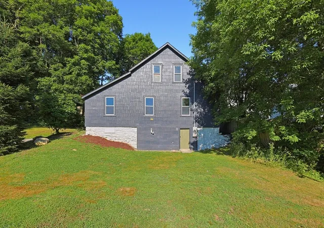 Homes for sale in Webster, MA | 8 Mount Pleasant St, Webster, MA 01570 | MLS# 73547780