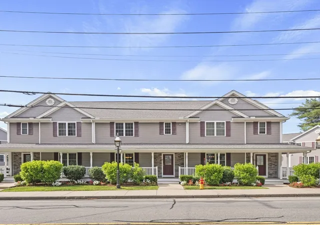 Photo 1 of Sale Pending at 262 Winn St #B, Burlington, MA 01803 | MLS# 73558933 | Listing updated on 2026-09-18