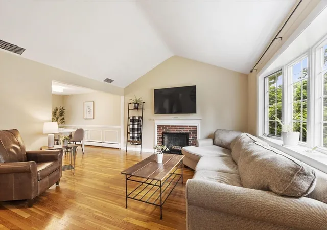 Homes for sale in Arlington, MA | 283 Florence Ave, Arlington, MA 02476 | MLS# 73536470