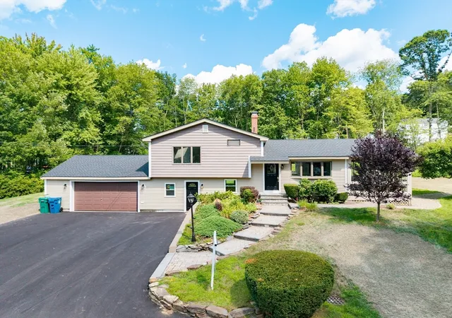 Photo 1 of Single family home for sale at 14 Clarence St, Billerica, MA 01821 | MLS# 73554300 | Listing updated on 2026-09-18