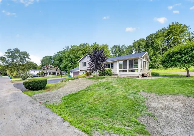 Photo 2 of Single family home for sale at 14 Clarence St, Billerica, MA 01821 | MLS# 73554300 | Listing updated on 2026-09-18