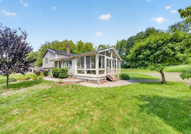 Photo 3 of Single family home for sale at 14 Clarence St, Billerica, MA 01821 | MLS# 73554300 | Listing updated on 2026-09-18