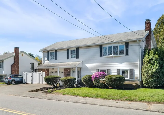 Photo 2 of Single family home for sale at 3 Witch Way, Salem, MA 01970 | MLS# 73566258 | Listing updated on 2026-09-13