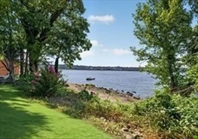 3rd image of 1496 Riverside Ave, Somerset, MA 02726 | MLS# 73564747