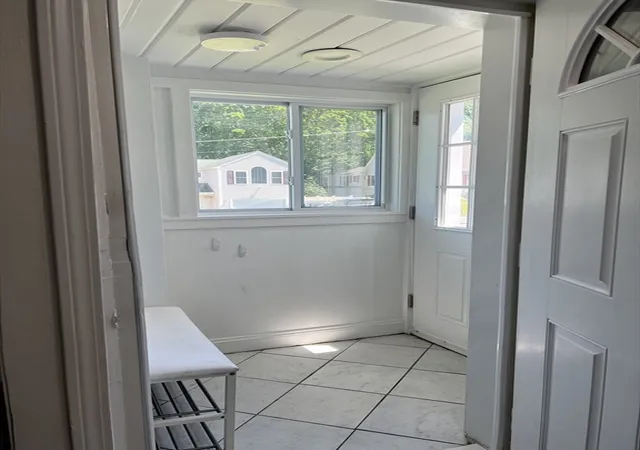 3rd image of 9 Payson Rd, Billerica, MA 01821 | MLS# 73530919