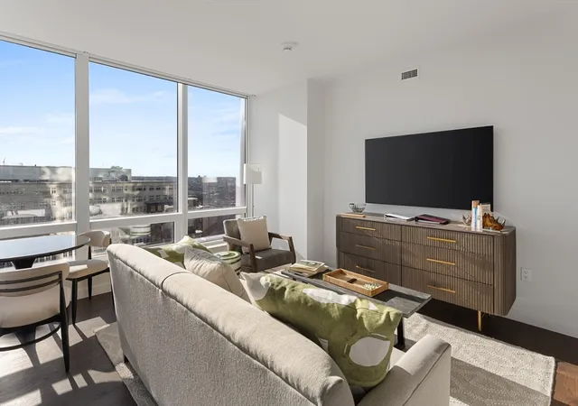 2nd image of 430 Stuart St #1505, Boston, MA 02116 | MLS# 73534030