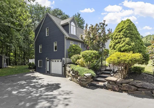 Photo 2 of Single family home for sale at 17 Sycamore Dr, Rutland, MA 01543 | MLS# 73557968 | Listing updated on 2026-09-08