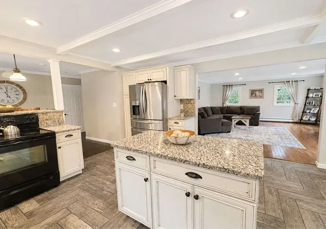Photo 5 of Single family home for sale at 178 Rockland St, Dartmouth, MA 02748 | MLS# 73569277 | Listing updated on 2026-08-31