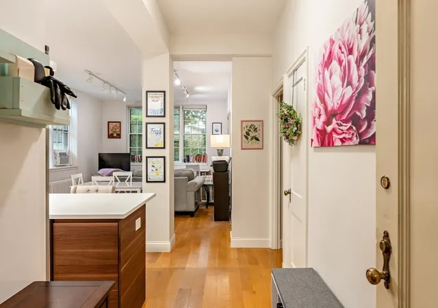 Listing Photo 4 - Condo for sale in building located at 4 Kilsyth Ter, Boston, MA 02135 - Unit #14