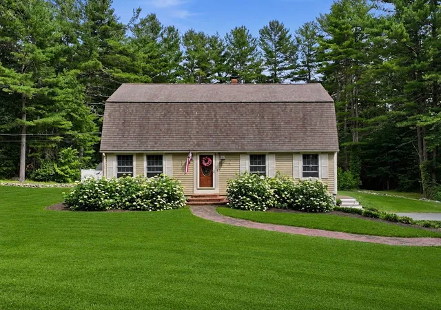1st image of 25 Coal Kiln Rd, Princeton, MA 01541 | MLS# 73546862
