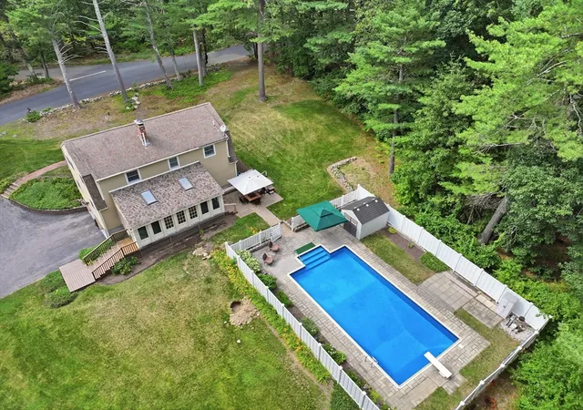 3rd image of 25 Coal Kiln Rd, Princeton, MA 01541 | MLS# 73546862