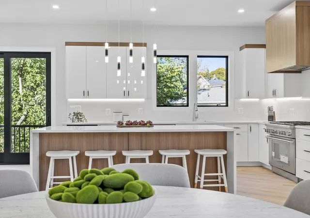 Photo 4 of Condo for sale at 16 Josselyn Pl #18, Newton Highlands, MA 02461 | MLS# 73476328 | Listing updated on 2026-09-16