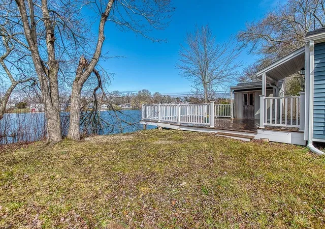 3rd image of 28 Lakeview, East Wareham, MA 02538 | MLS# 73503211