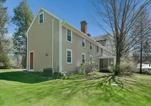 Photo 3 of Single family home for sale at 302 Church St, Northborough, MA 01532 | MLS# 73508298 | Listing updated on 2026-08-06