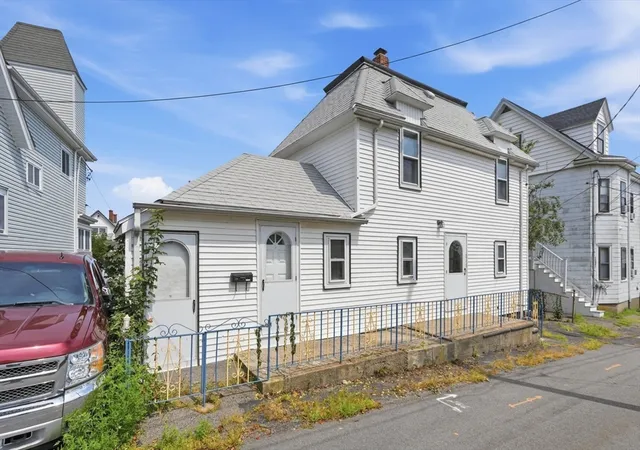4th image of 216 Crest Ave, Revere, MA 02151 | MLS# 73566853
