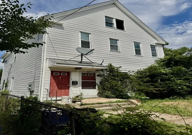 Homes for sale in Holyoke, MA | 3 5 Willow St, Holyoke, MA 01040 | MLS# 73547844